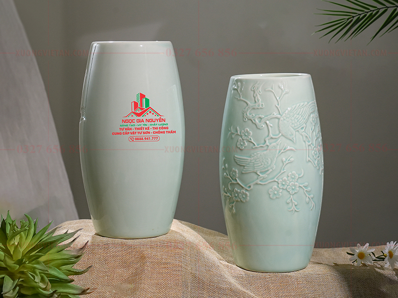 Lọ hoa Bát Tràng in logo