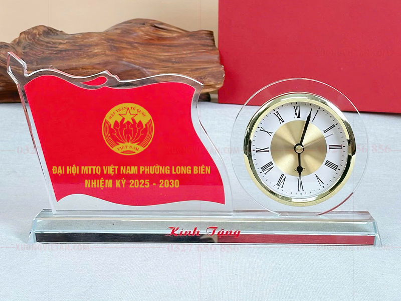 Đồng hồ in logo mặt trận tổ quốc