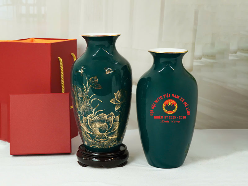 Lọ hoa in logo mặt trận tổ quốc