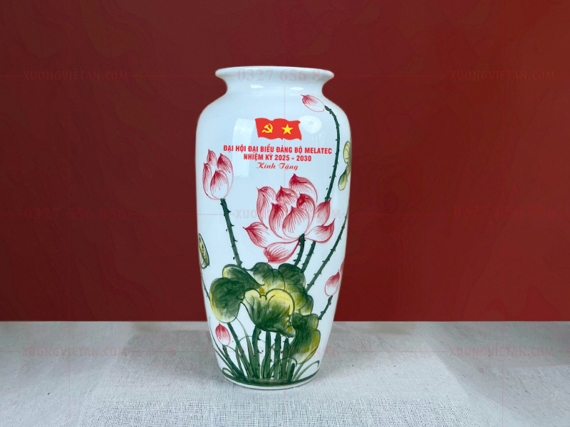 Lọ hoa Bát Tràng in logo đại hội đảng