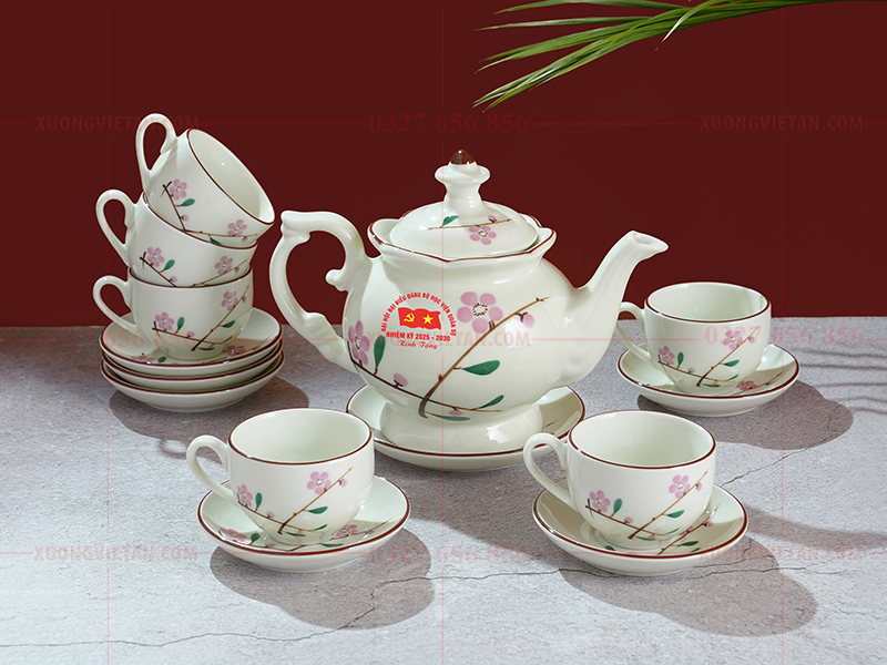 Bộ ấm chén Bát Tràng in logo đại hội đảng