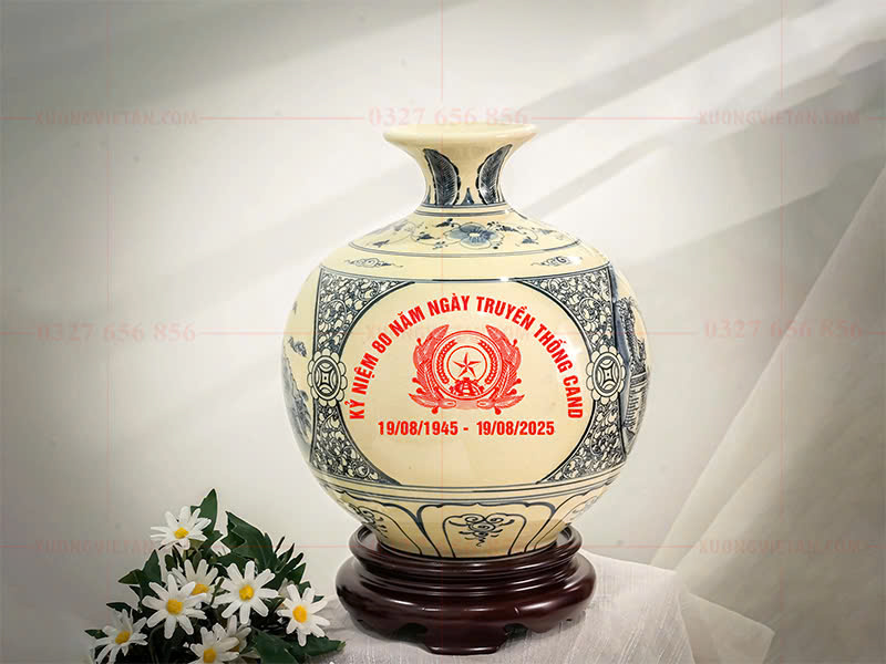 Bình hút lộc in logo kỷ niệm 80 năm ngày truyền thống CAND