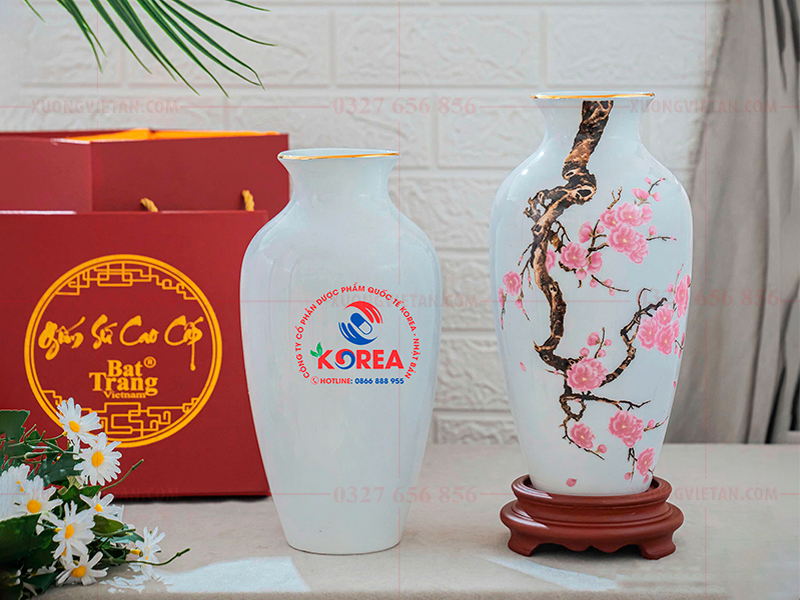 Lọ hoa Bát Tràng in logo