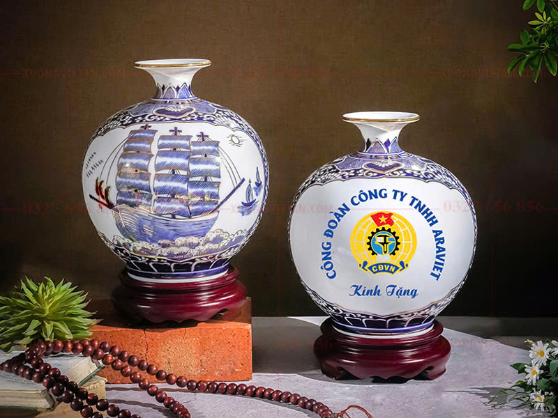 Bình hút tài lộc vẽ tay in logo