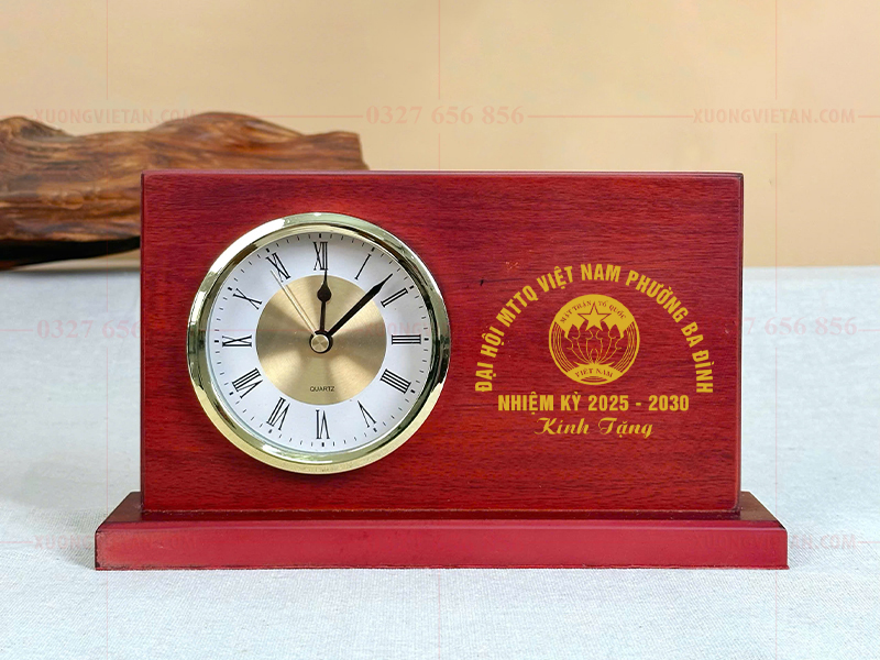 Đồng hồ in logo mặt trận tổ quốc